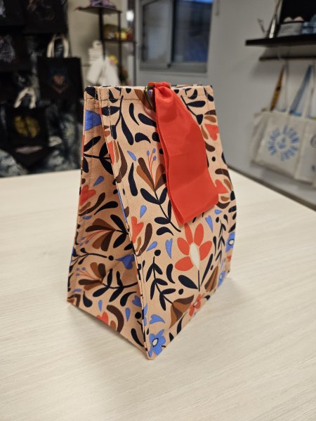 Pochon cadeau fleurs rouge